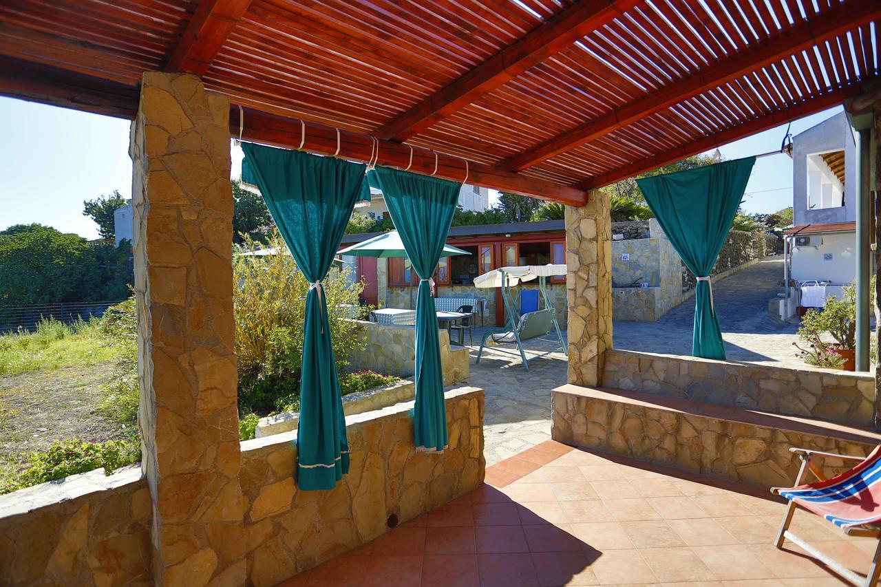 Case Vacanze La Cernia Bruna Isola di Ustica Exterior photo